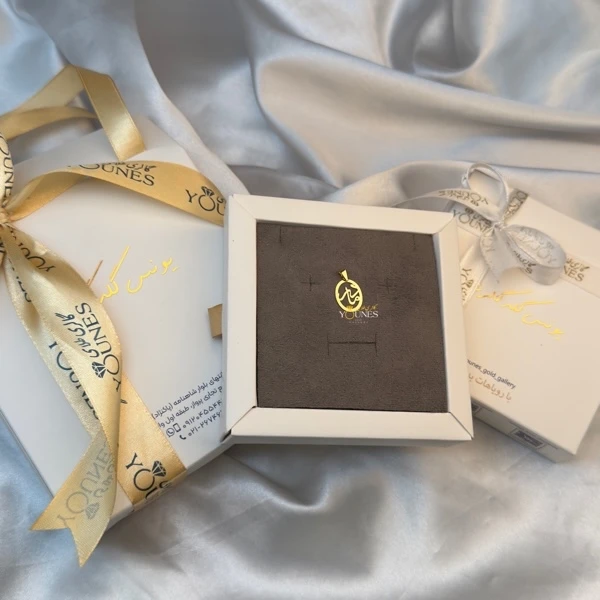 آویز مادر قاب بیضی